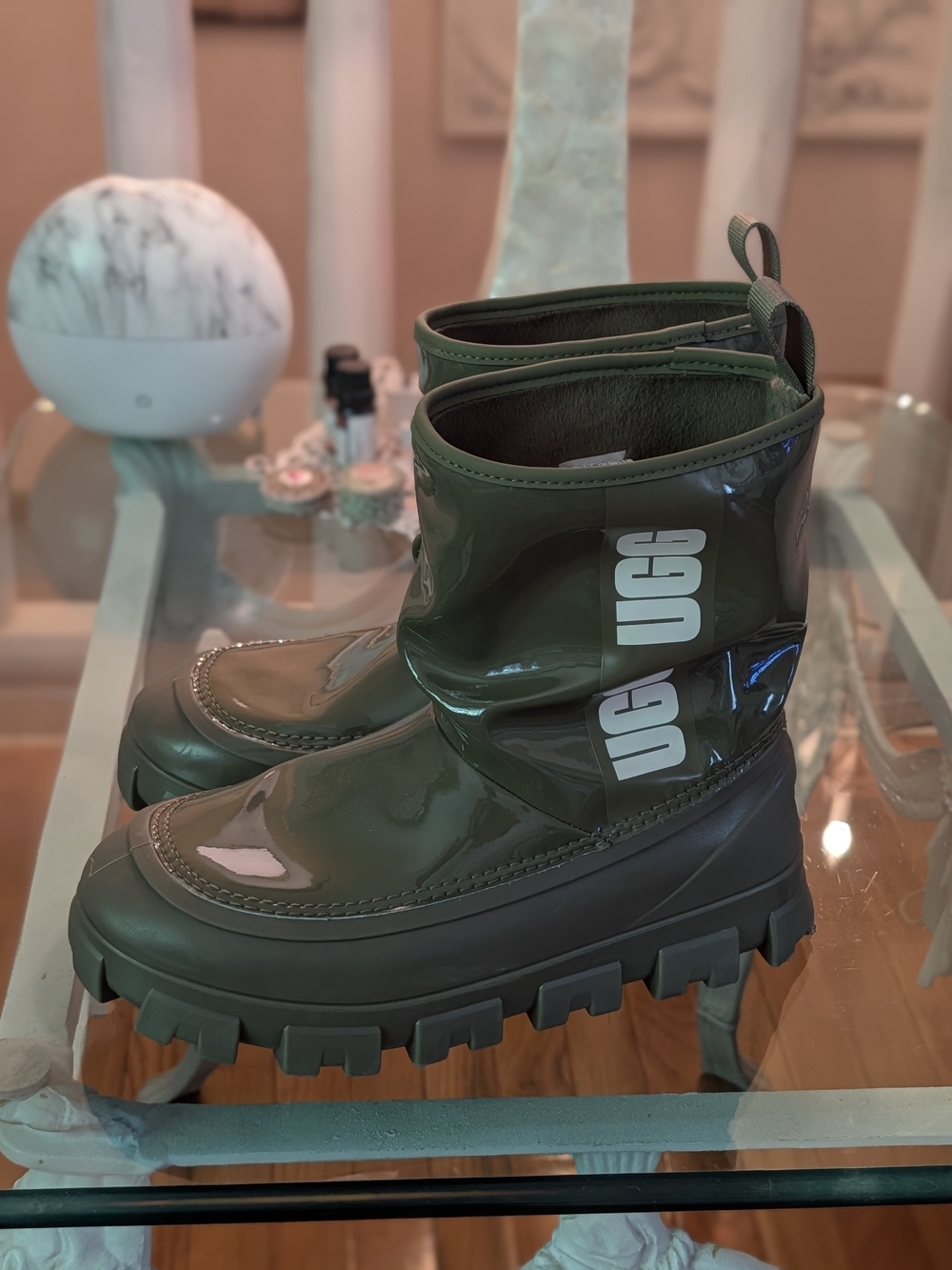 UGG Classic Brellah Mini Boot Women's Size US 7 Burnt Olive